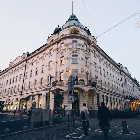 Downtown Luxury Retreat Apartman