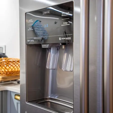 Apartment Downtown Luxury Retreat *