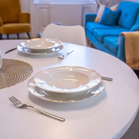 Downtown Luxury Retreat