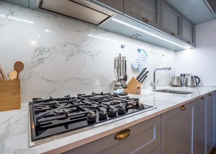 Downtown Luxury Retreat Apartma *