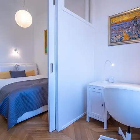 شقة Downtown Luxury Retreat