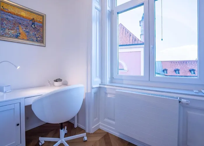 Downtown Luxury Retreat דירה לובליאנה